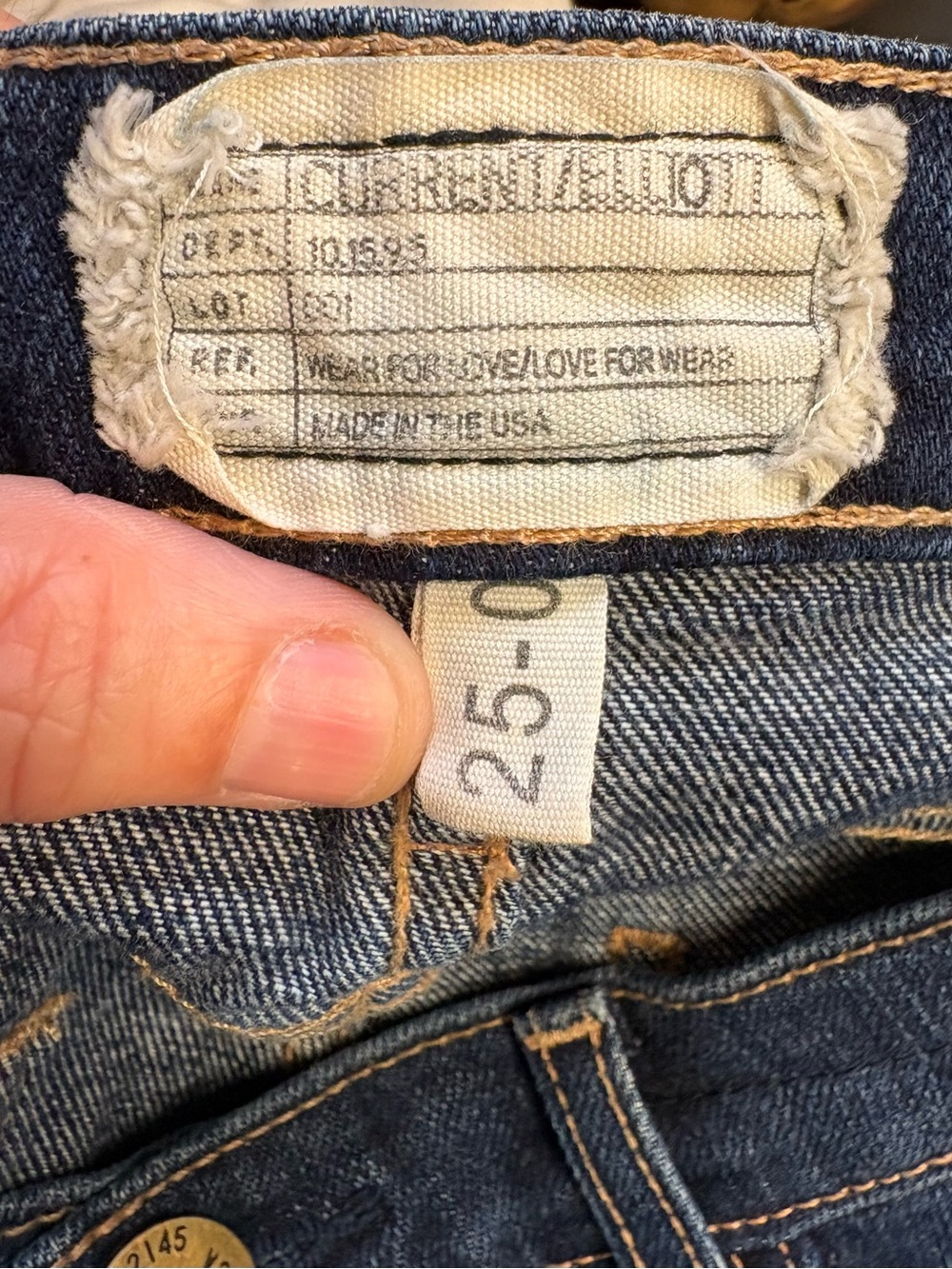 Current/Elliot Jeans - Picture 3 of 4